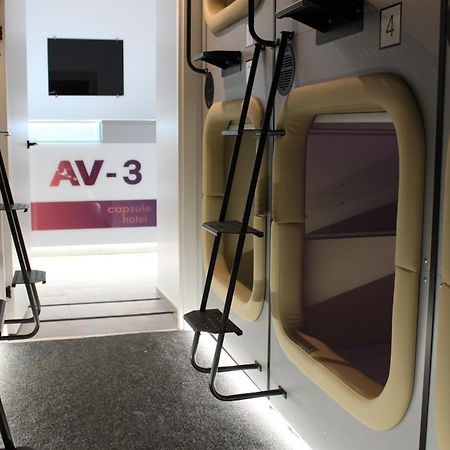 Av-3 Capsule Hotel Kijev Kültér fotó