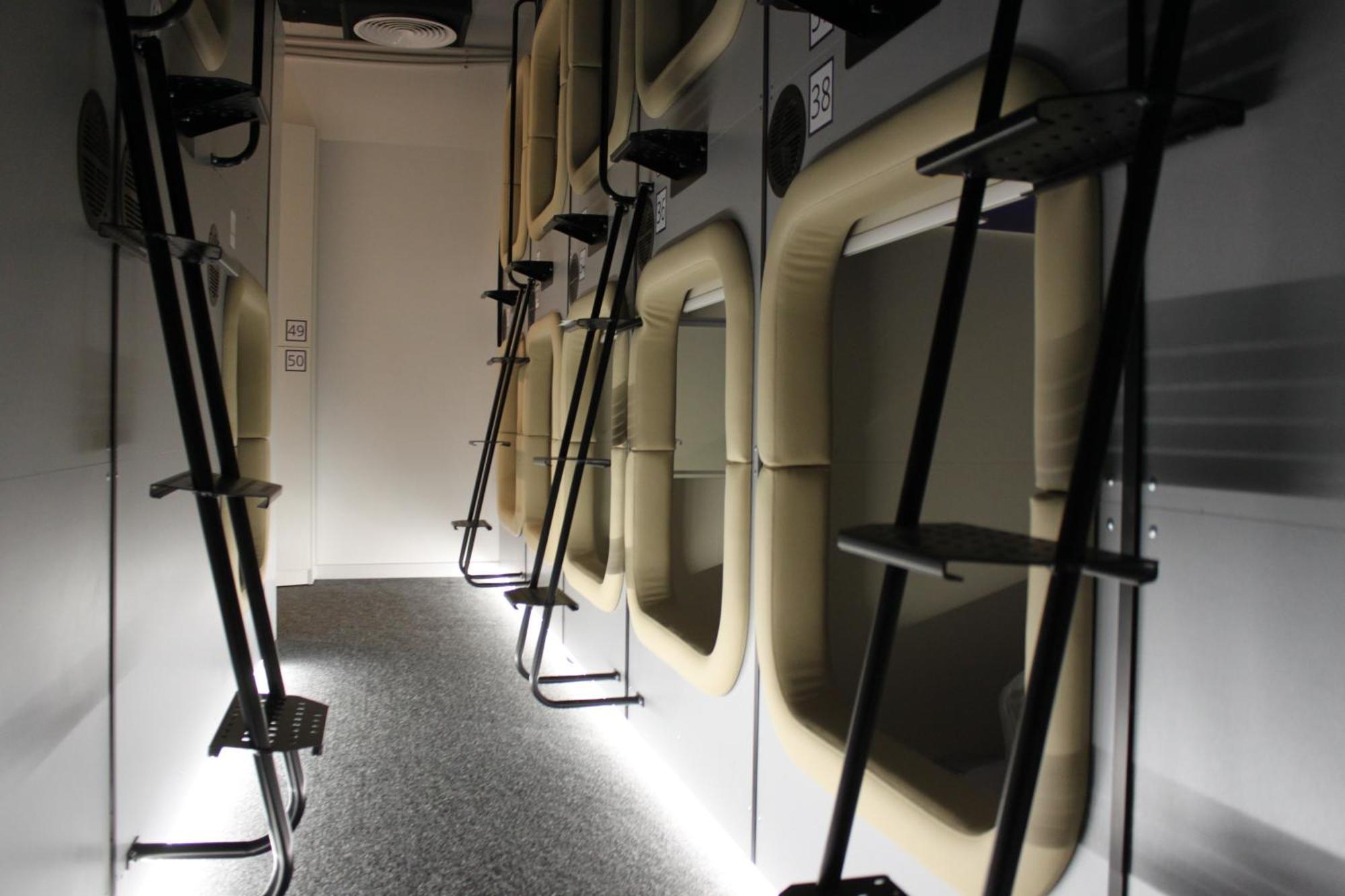 Av-3 Capsule Hotel Kijev Kültér fotó