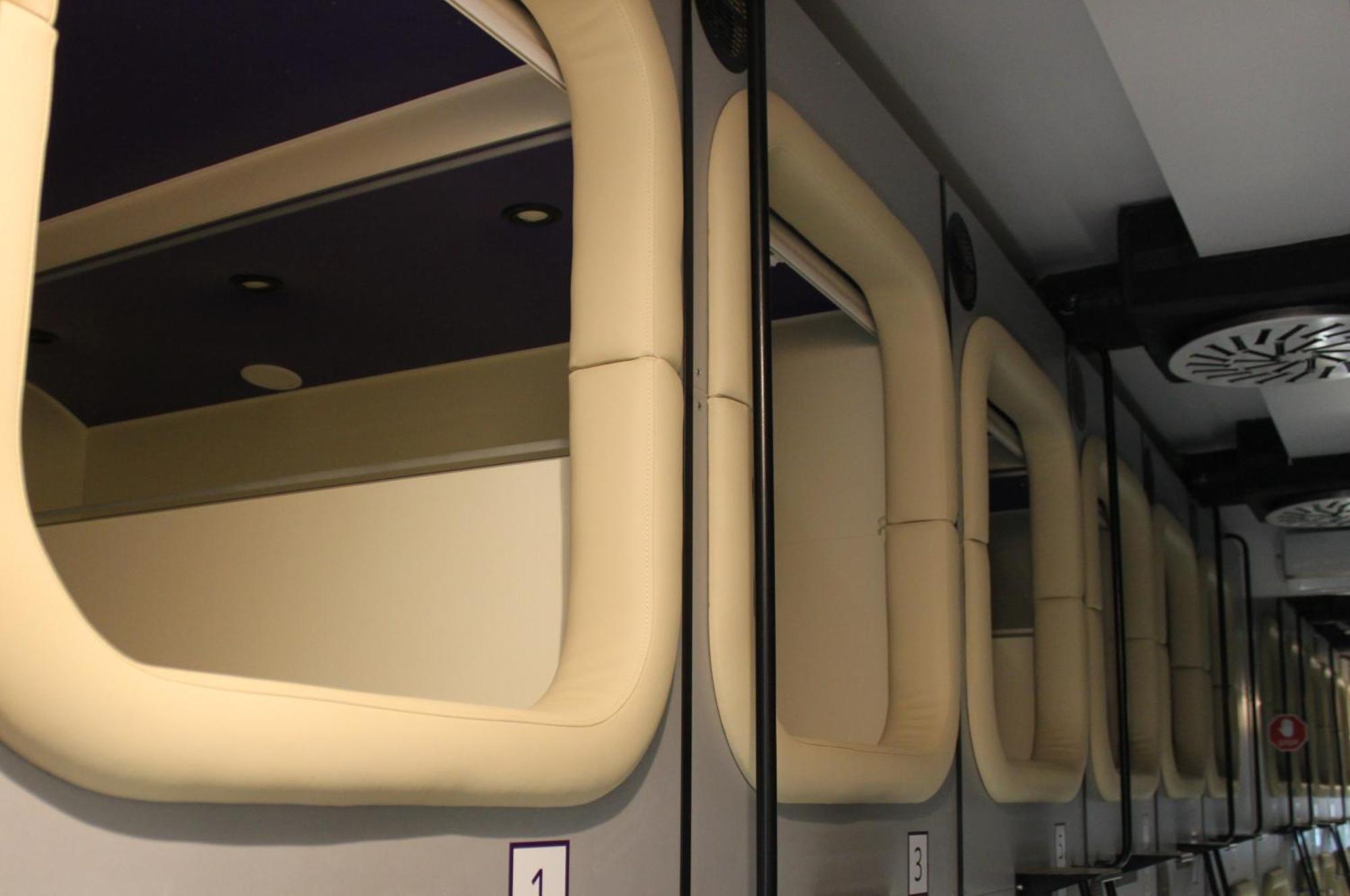 Av-3 Capsule Hotel Kijev Kültér fotó
