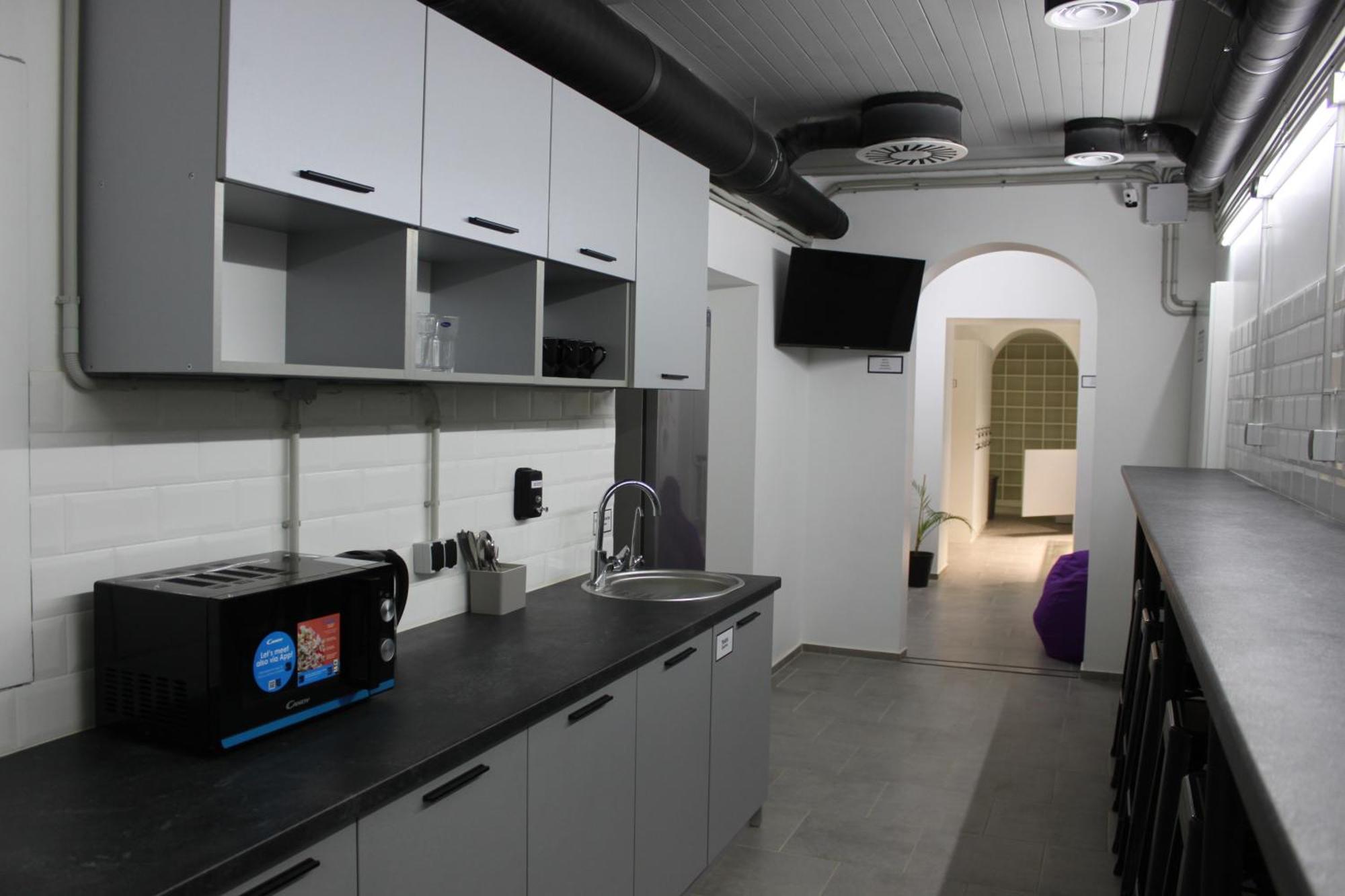 Av-3 Capsule Hotel Kijev Kültér fotó